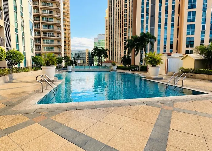 Apartment Luxury Near Venice Grand Canal Manila
